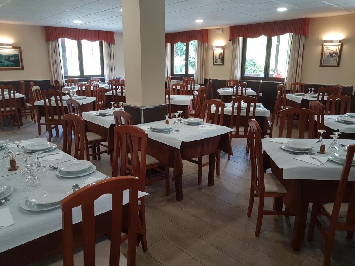 Complejo O Pineiral A Fonsagrada Hotell Eksteriør bilde
